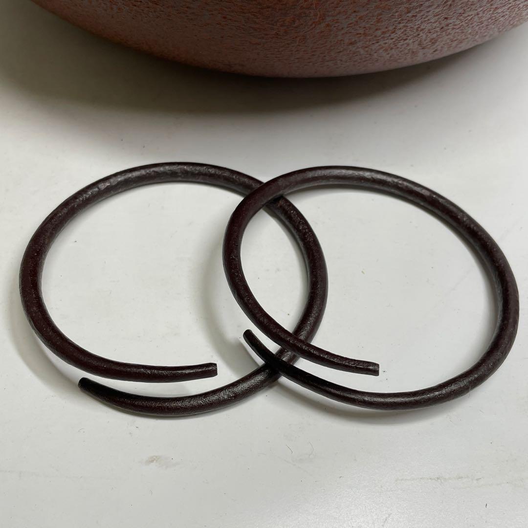 日展審査員 【横山嘉山】作 銀摘 姥口刷毛目釜 桐共箱 在銘刻印有りIR-31