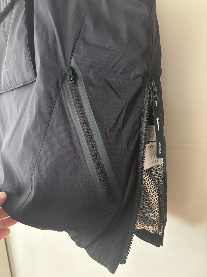 新品　TaylorMade ユナイテッドアローズ　ブラック ベスト　ビームス