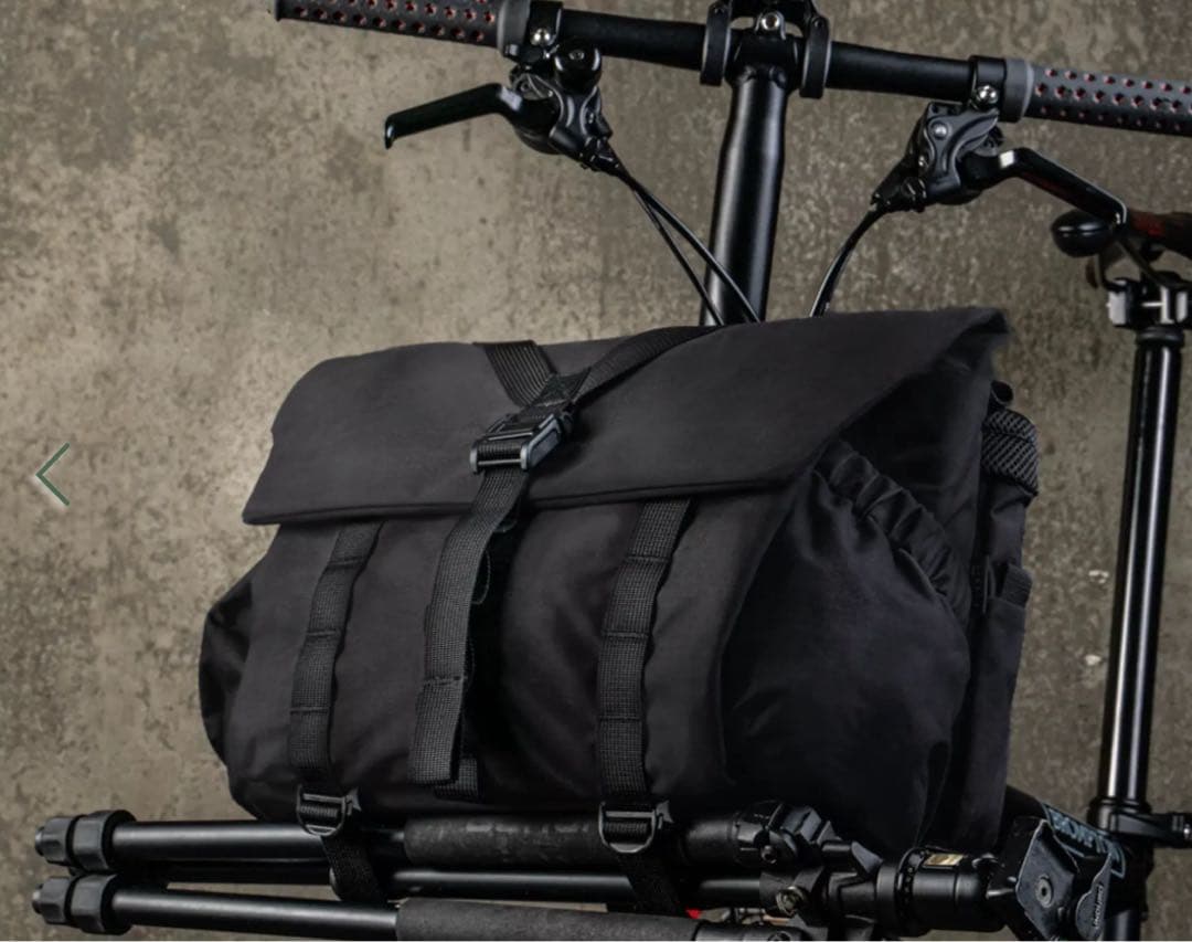 「PILOT UPGRADE」ブロンプトン用バッグ 10Lブラック フラップ式