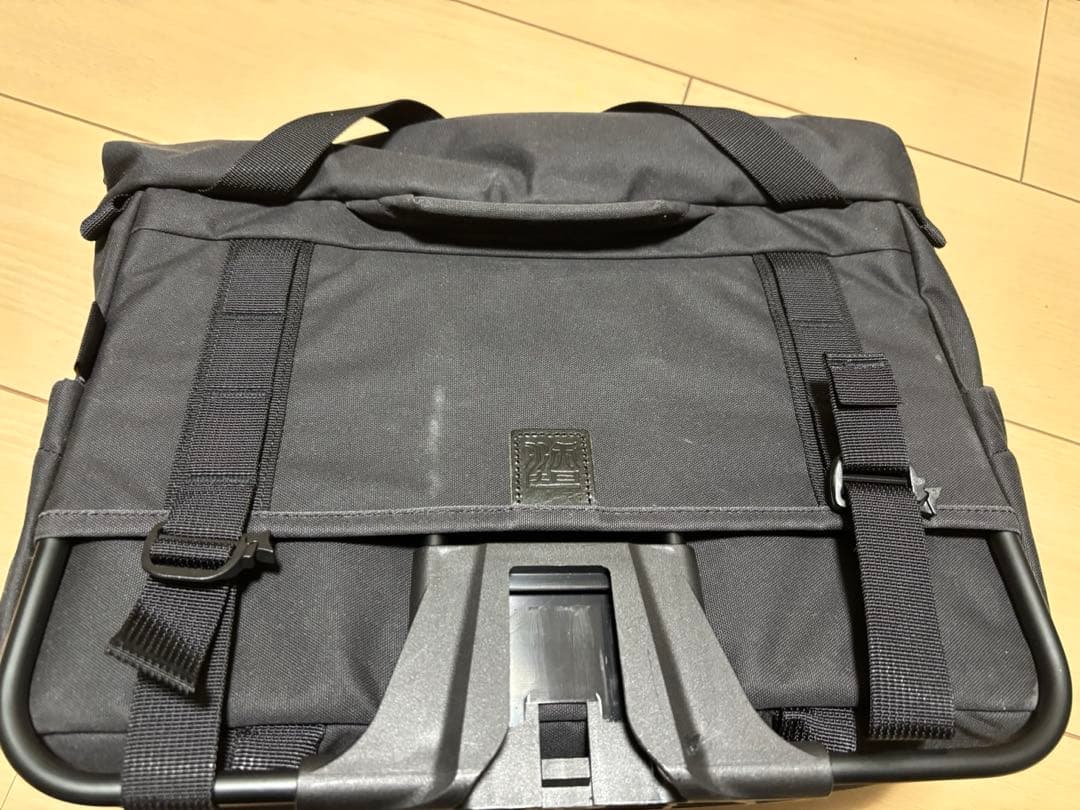 「PILOT UPGRADE」ブロンプトン用バッグ 10Lブラック フラップ式