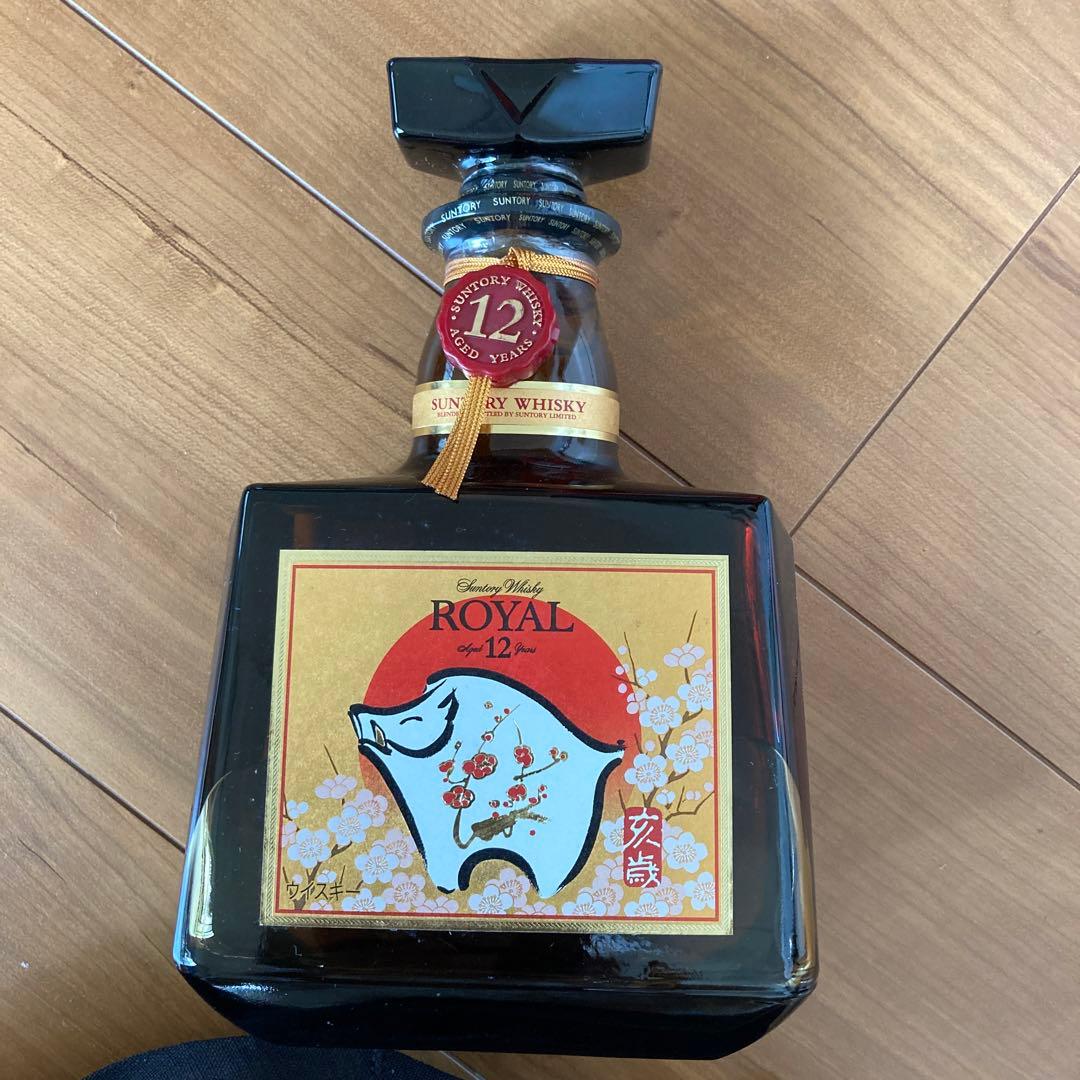 サントリーウイスキー　ローヤル12年　亥歳　2007年　幸運　縁起物　干支ラベル