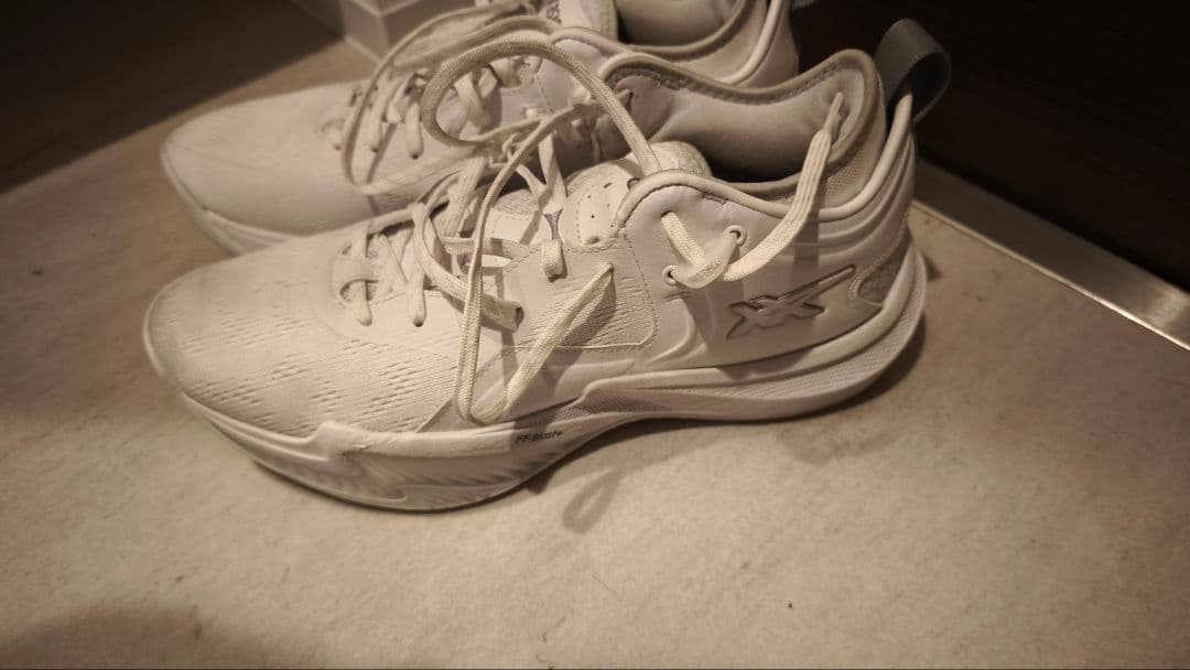 シューズ(男性用) ASICS Nova Surge 2 Low