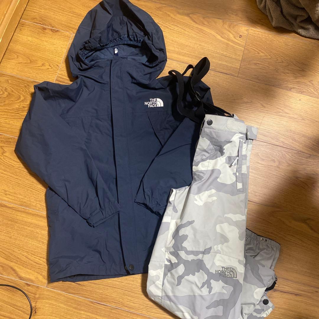 ノースフェイス　スノーウェア　上下セット