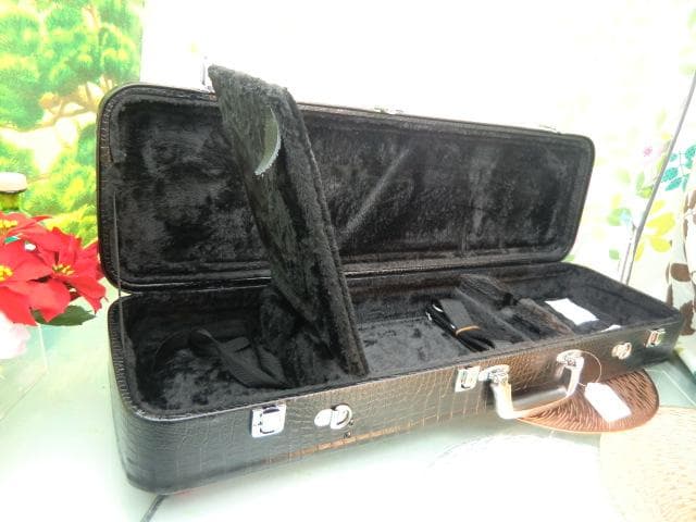 新品未使用(送料無料)11.980円　沖縄三線専用　肩紐付き一丁入ふかふかケース