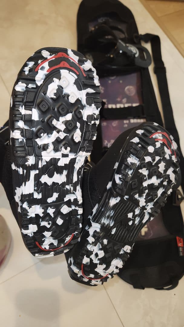 極美23-24BURTON GROM BOA kidsスノーボードブーツ20.5