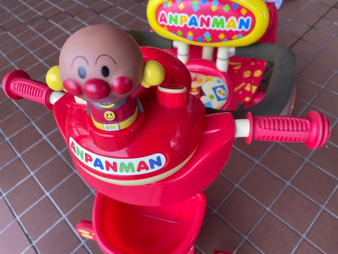 【中古】三輪車　アンパンマン　デラックスR