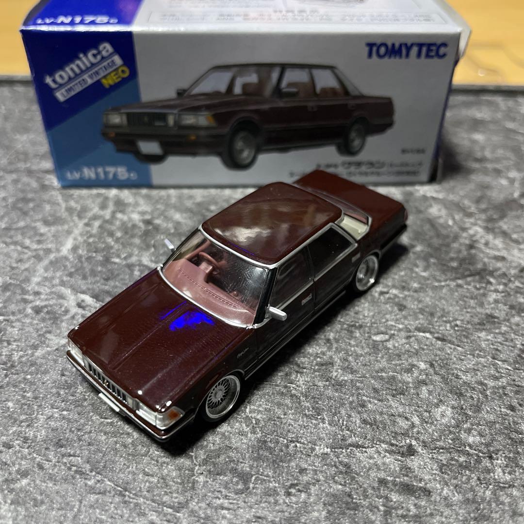 クラウン　トミカリミテッド　ミニカー