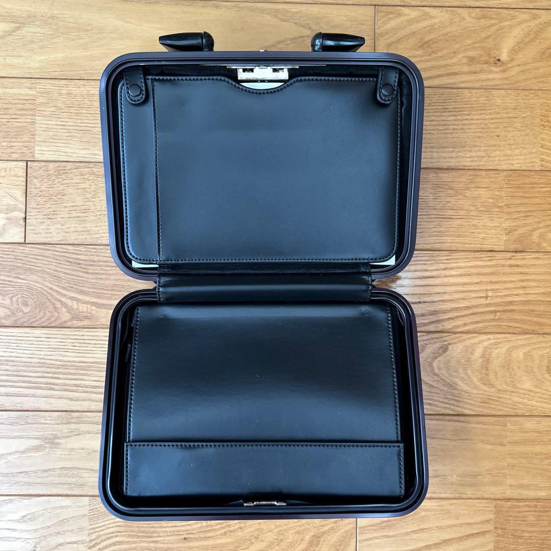 ZERO HALLIBURTON 万年筆ケース(ショルダーストラップ付き)