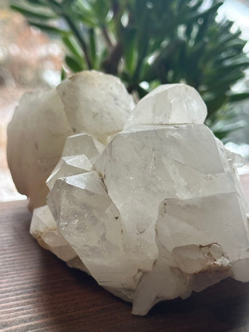 【水晶クラスター】1.2キロの迫力のクリスタル！浄化　魔除け　御守り