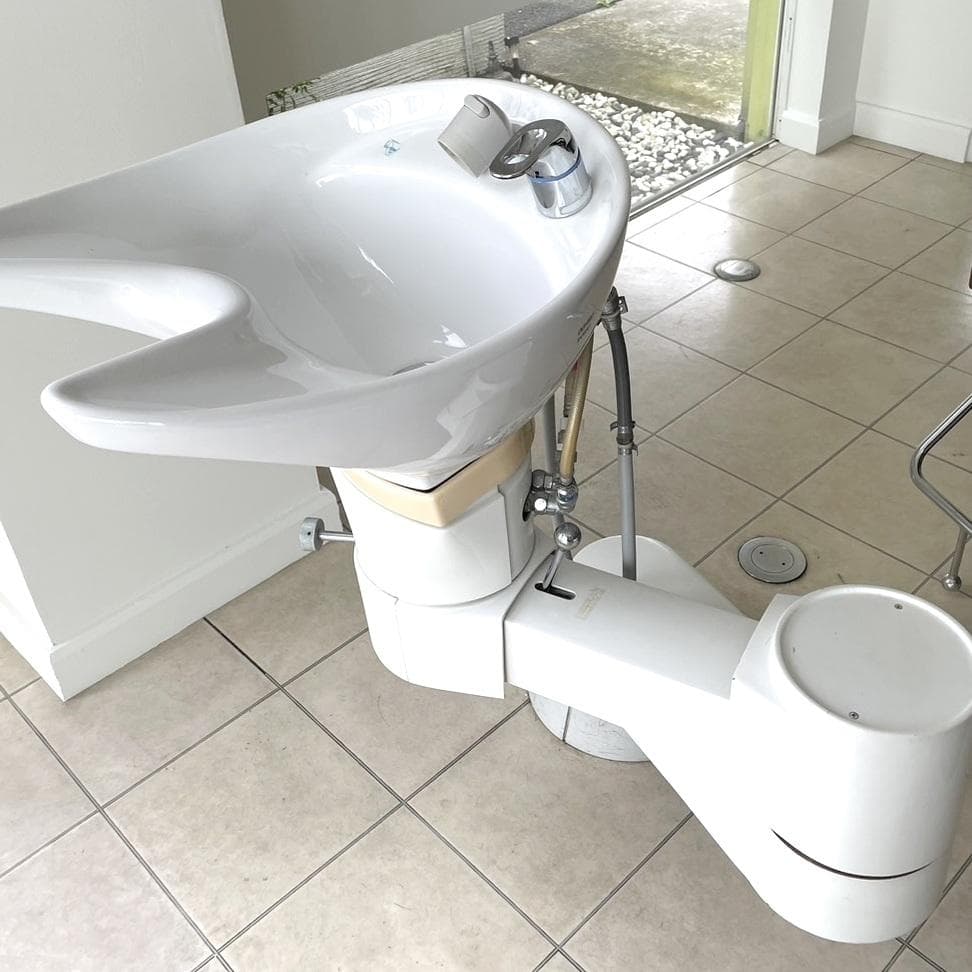 リアシャンプー スイング式 動作確認済み 現状品 美容室 介護