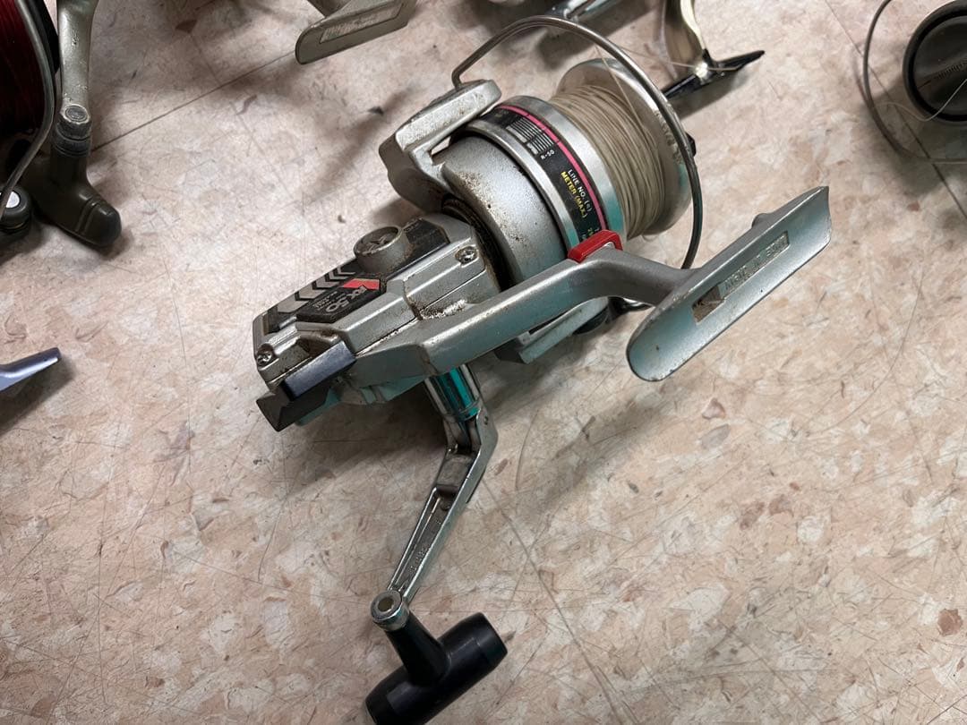 27個ジャンクリール　SHIMANO DAIWA などまとめ売り
