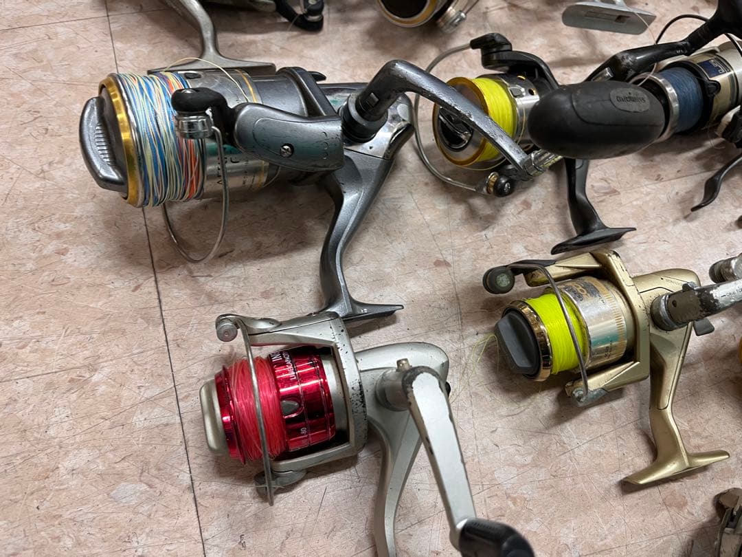 27個ジャンクリール　SHIMANO DAIWA などまとめ売り