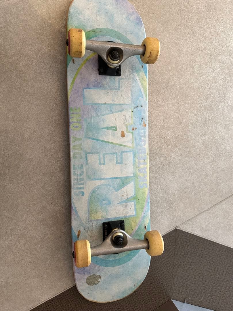 REAL SKATEBOARDS スケートボード