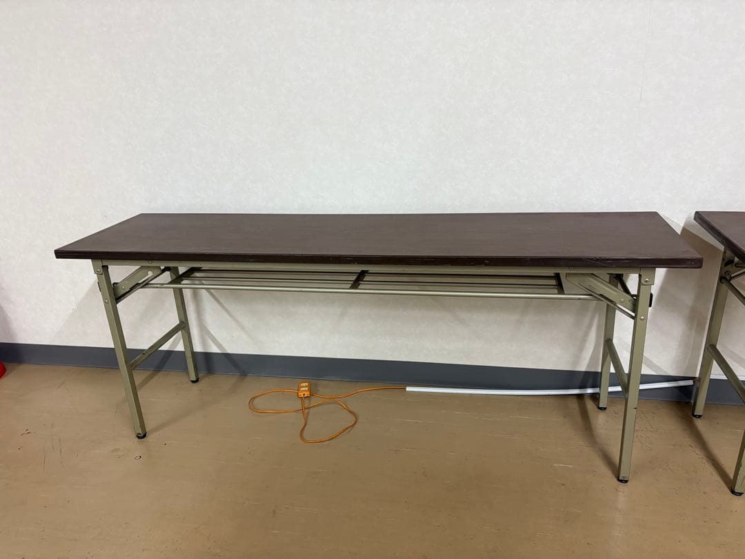 にばん【折りたたみ長テーブル8台&パイプ椅子20脚】