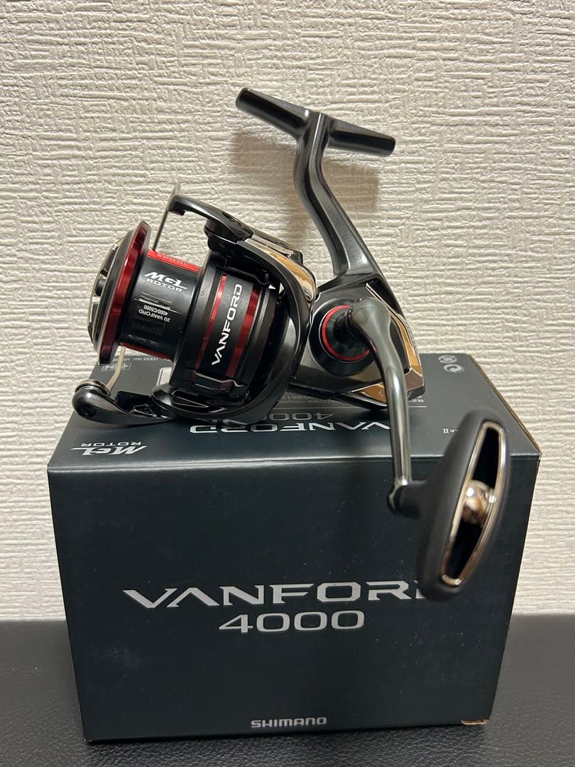 【未使用】シマノ　20ヴァンフォード　4000