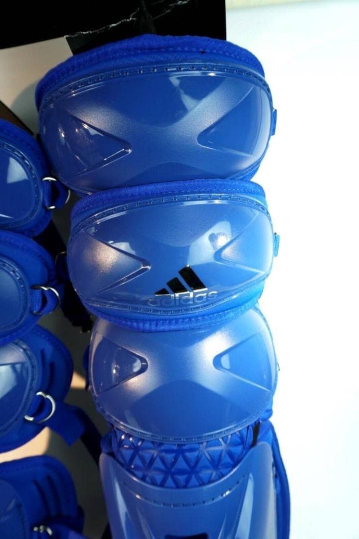 新品☆アメリカ国内限定☆UAマスク＋adidasプロテクター・レガース★青