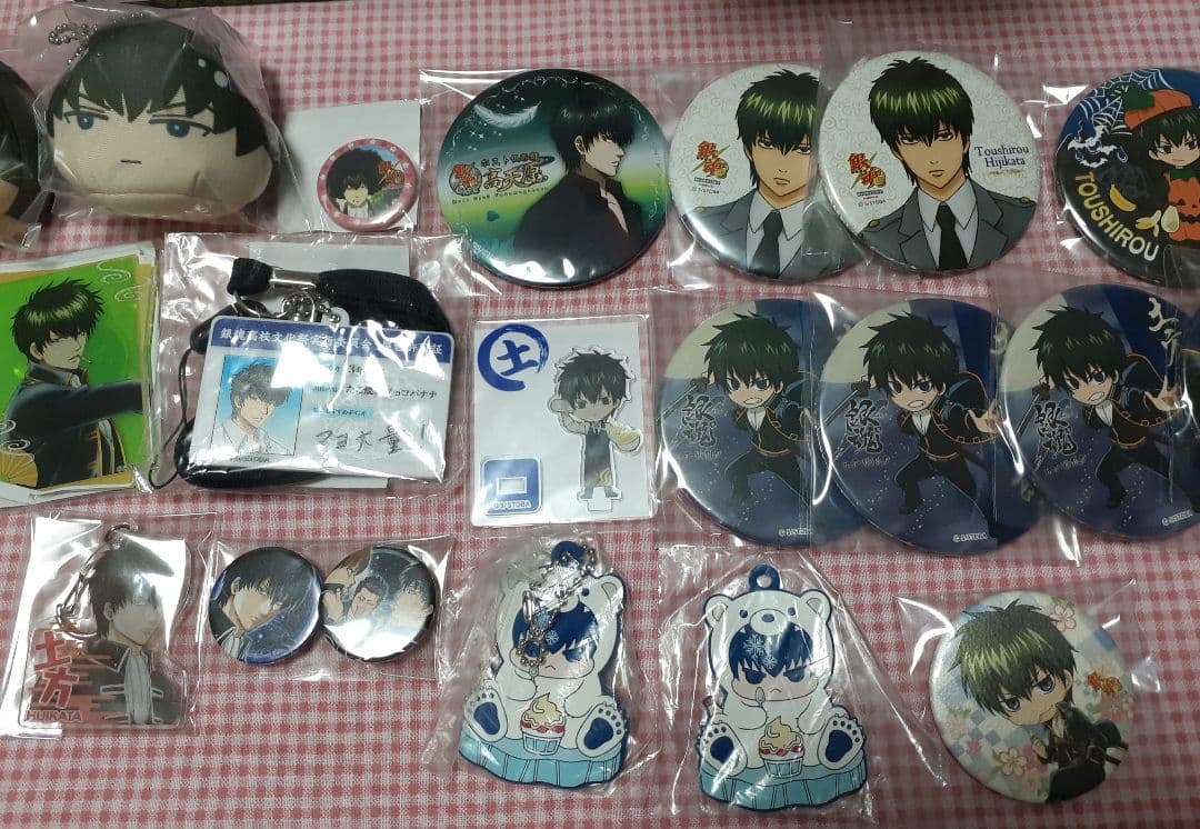 銀魂 土方十四郎 フィギュア ポスター 掛け軸 缶バッジ 他 まとめ売り