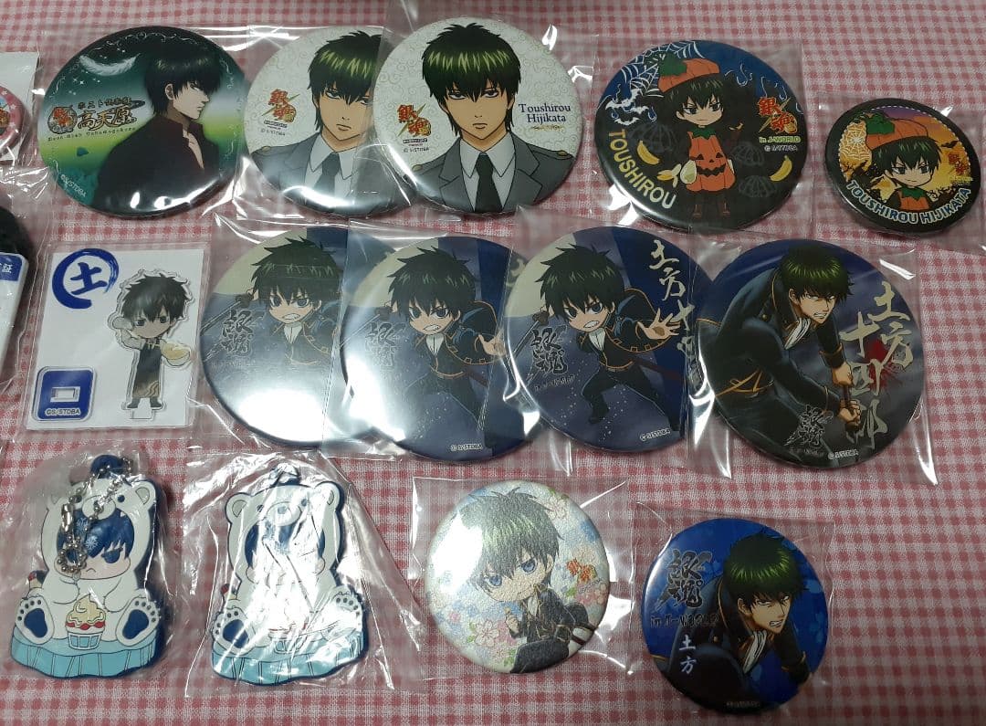 銀魂 土方十四郎 フィギュア ポスター 掛け軸 缶バッジ 他 まとめ売り