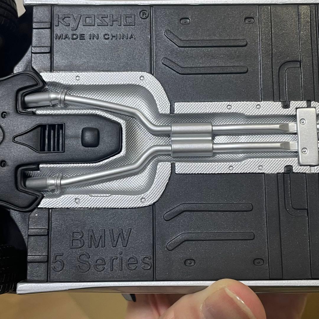 京商 1/18  5シリーズ ER シルバー 1/18 スケール ミニカー