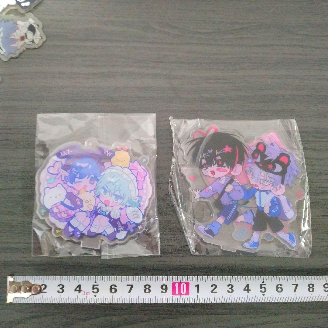 エイリアンステージ　フィギュア　缶バッチ　アクリルスタンド　キーホルダー