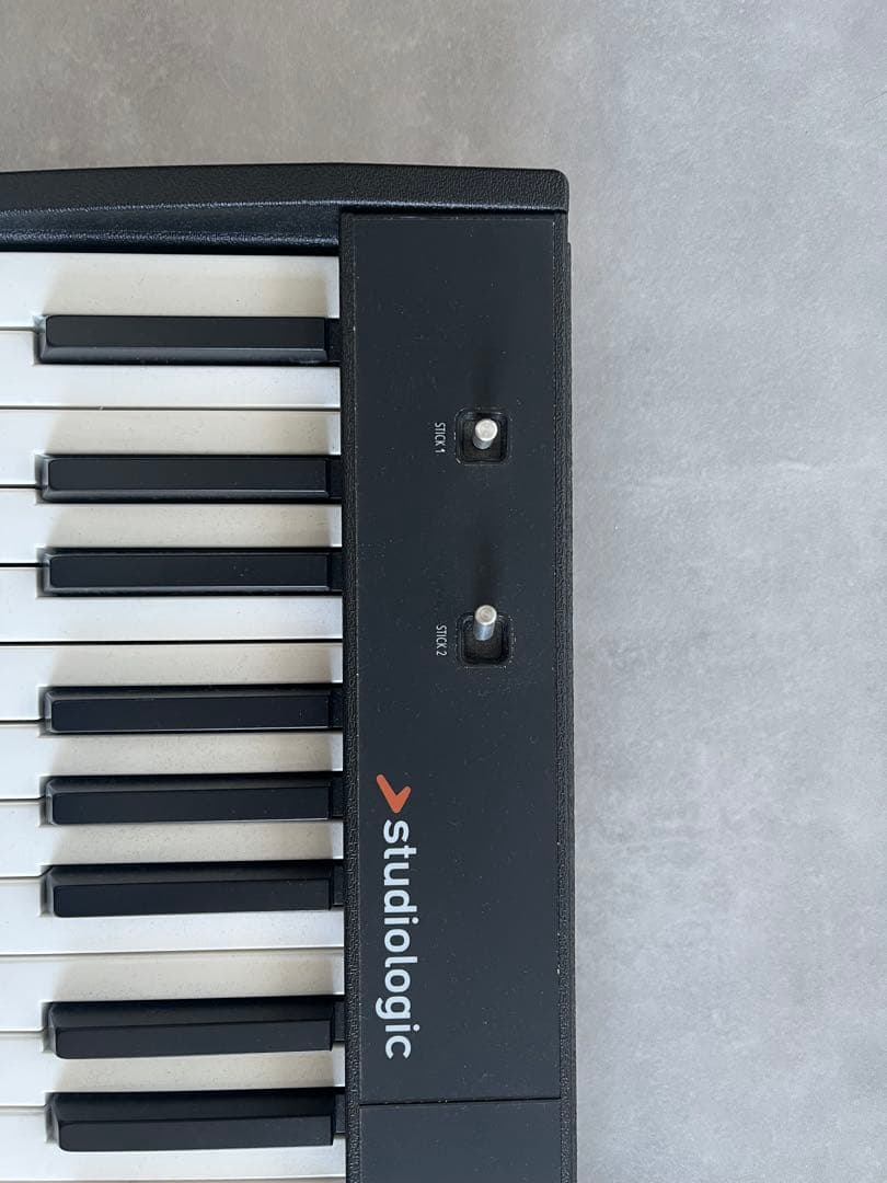 Studiologic (スタジオロジック) Numa Compact 2