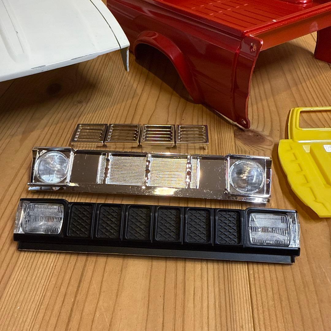 タミヤ RC4WD トヨタピックアップ ハイラックス