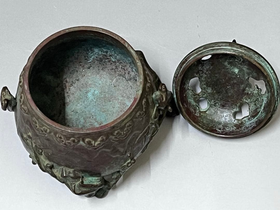 E676 香炉 元威 二上常太郎 鋳銅 獅子摘 松竹梅 三足 銅製 香道具