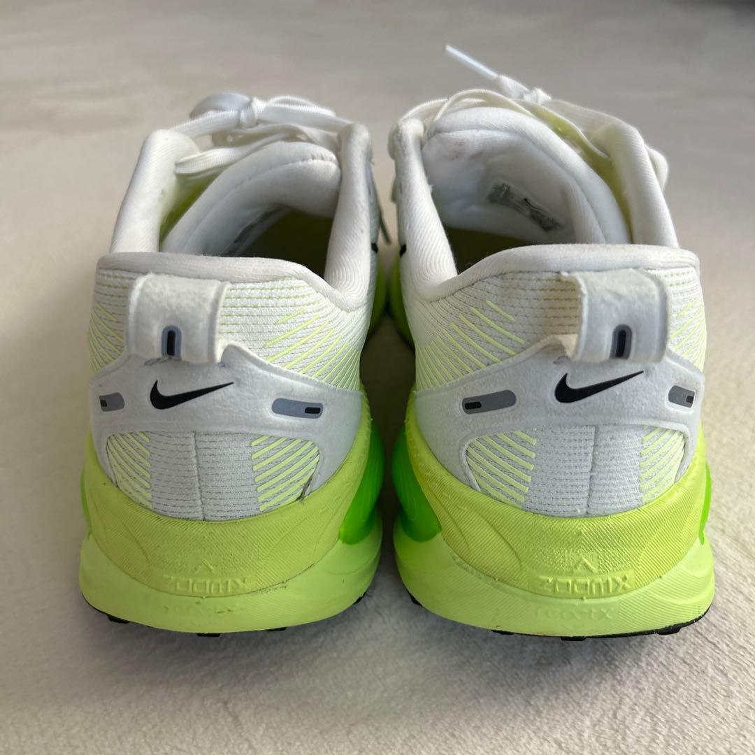 NIKE ナイキボメロ18