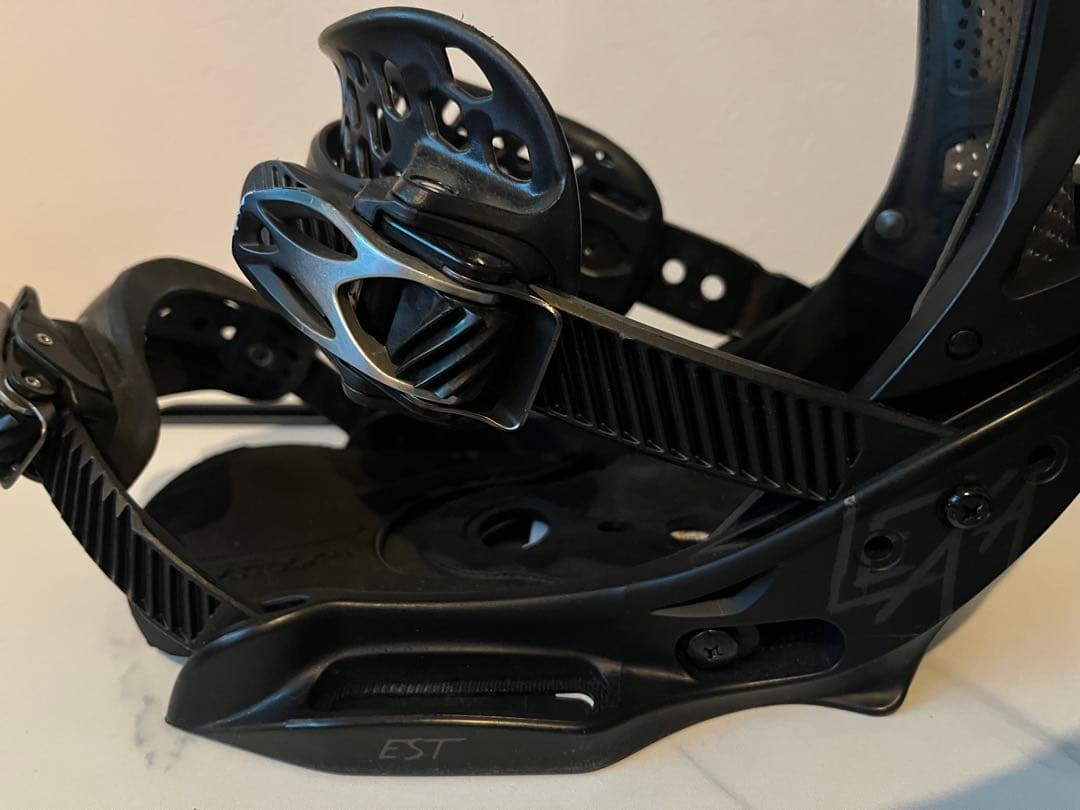Burton Lexa estビンディング Mサイズ　左足ラチェット破損あり