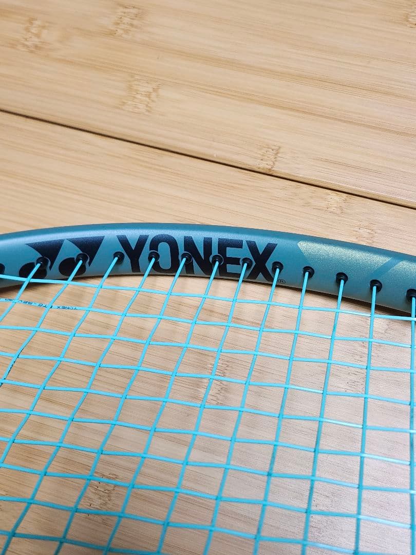 【美品】YONEX PERCEPT 100 G2 テニスラケット　ケース有り