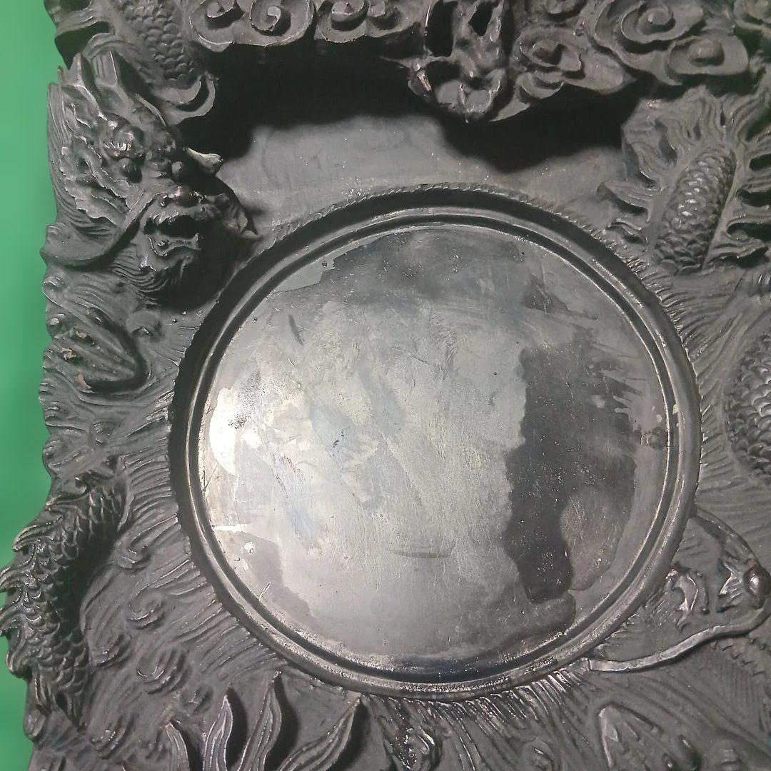 中国端渓麻子坑？の天然硯、素晴らしく迫力ある雲龍の彫刻、裏面に由来？の碑文あり