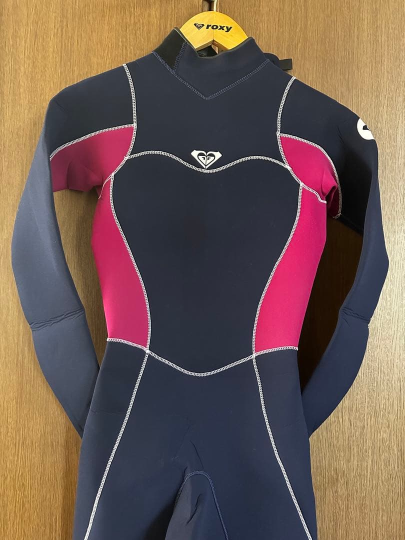 ROXY ロキシー ジャーフル サーフィン