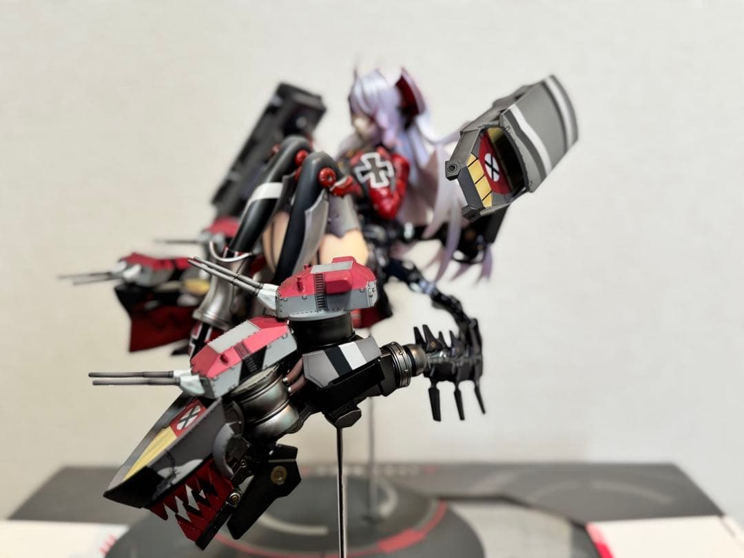 中古品　アルター アズールレーン プリンツ・オイゲン 1/7 フィギュア