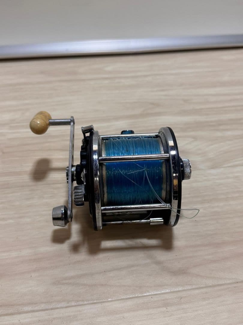 Ocean Star 600 ベイトリール