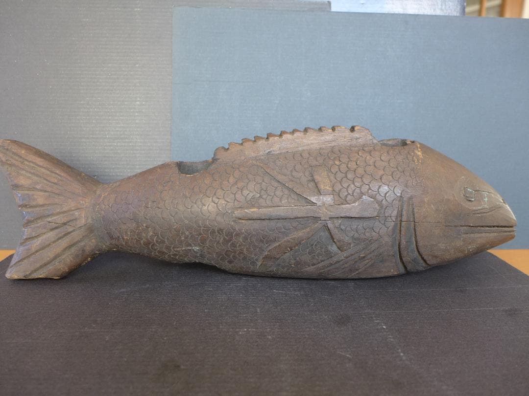 時代物　囲炉裏道具　自在鉤　一刀彫り鯉(横木)　寿・水の文字彫り　レトロ