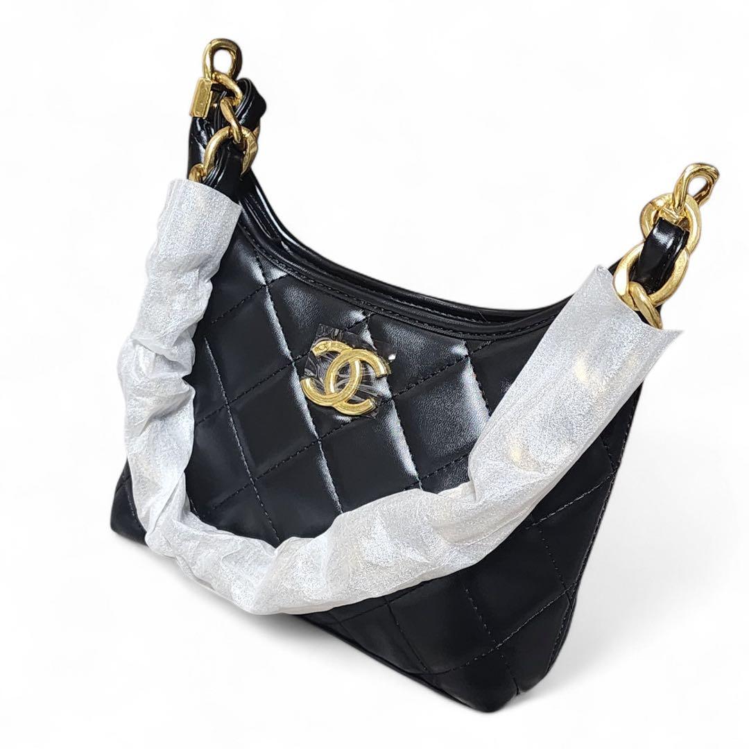 シャネル　ハンドバッグ　ワンショルダー　キルティング　ノベルティ