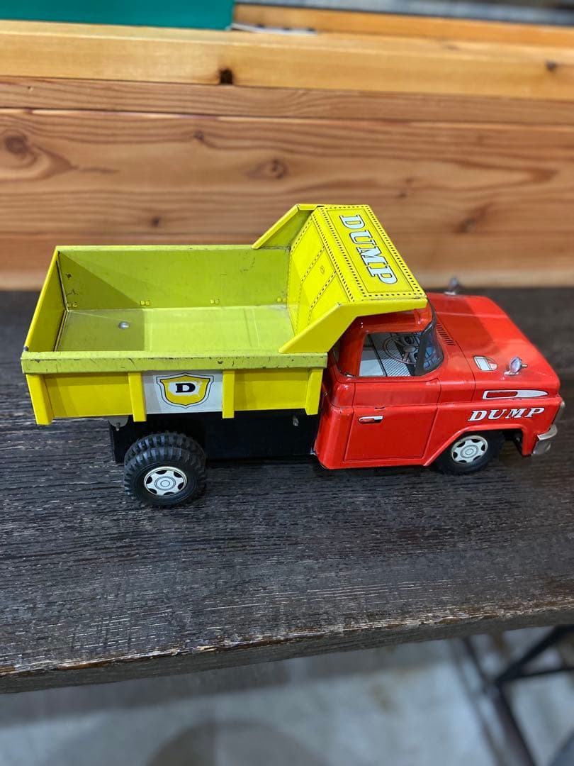 ブリキ玩具箱付き　DAITO フリクションダンプ　ボンネットトラック　昭和レトロ