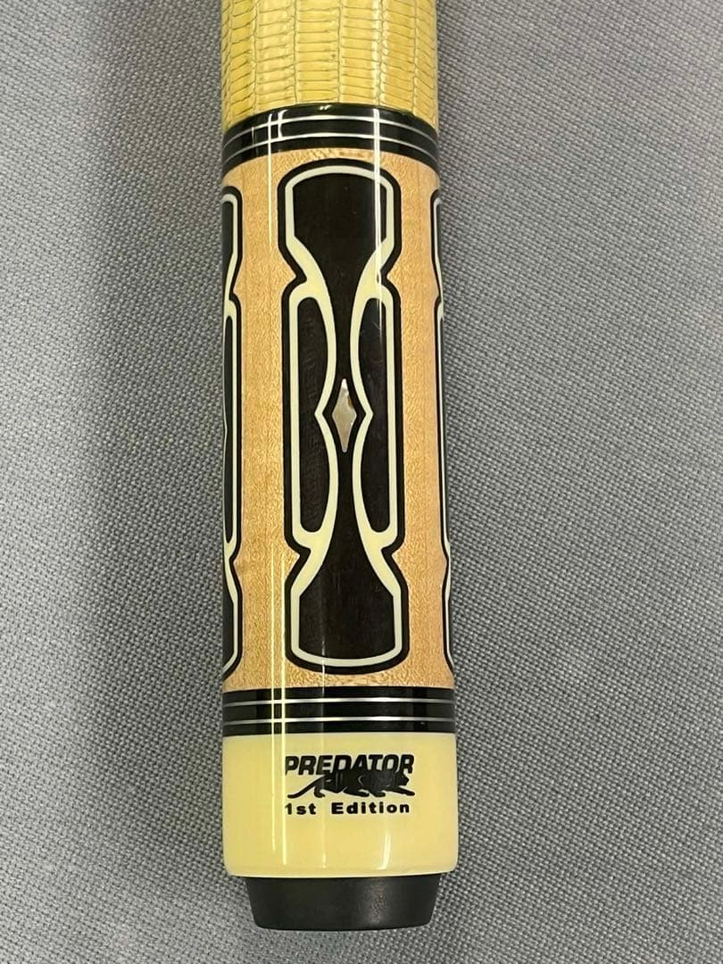 PREDATOR 1st Edition ビリヤードキュー 5K