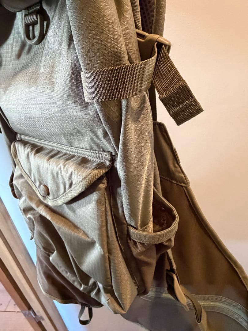 FILSON フィッシングベスト カーキ　新品