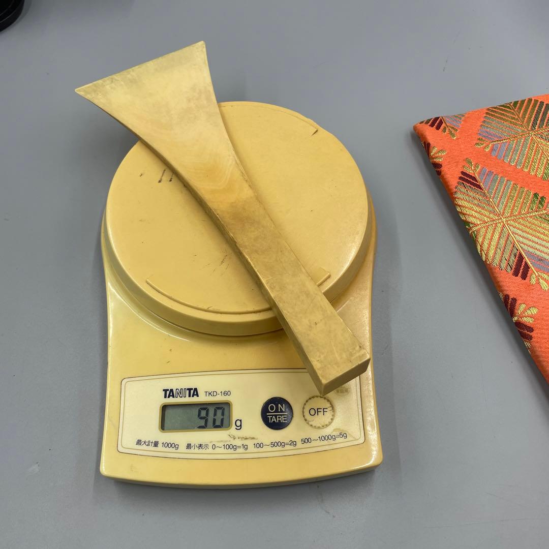 239ヴィンテージ 天然素材　三味線バチ　重さ約90g