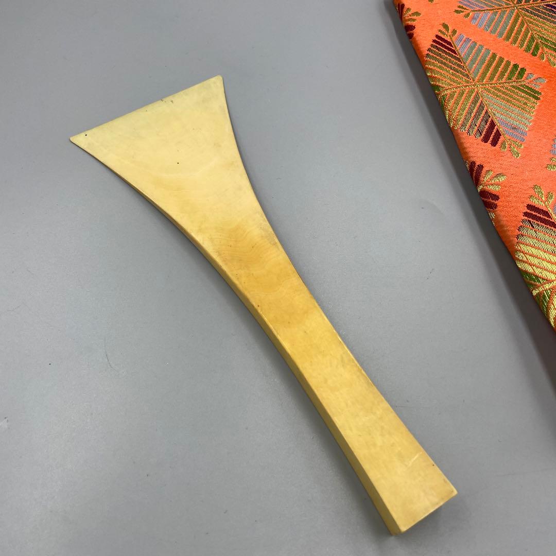 239ヴィンテージ 天然素材　三味線バチ　重さ約90g