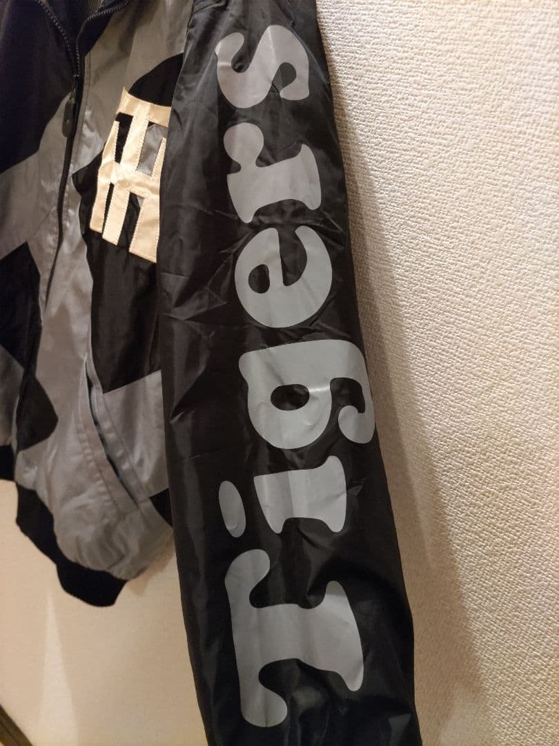 阪神タイガース　コシノミチコ　コラボ　グランドコート　ローリングス　サイズO