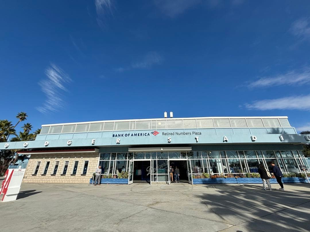 【ドジャースタジアム公式ショップ】山本由伸Tシャツ