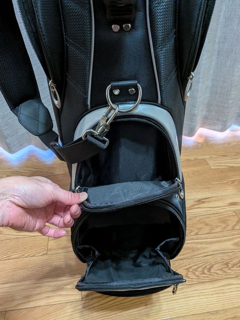 TaylorMade キャディバッグ 黒/シルバー