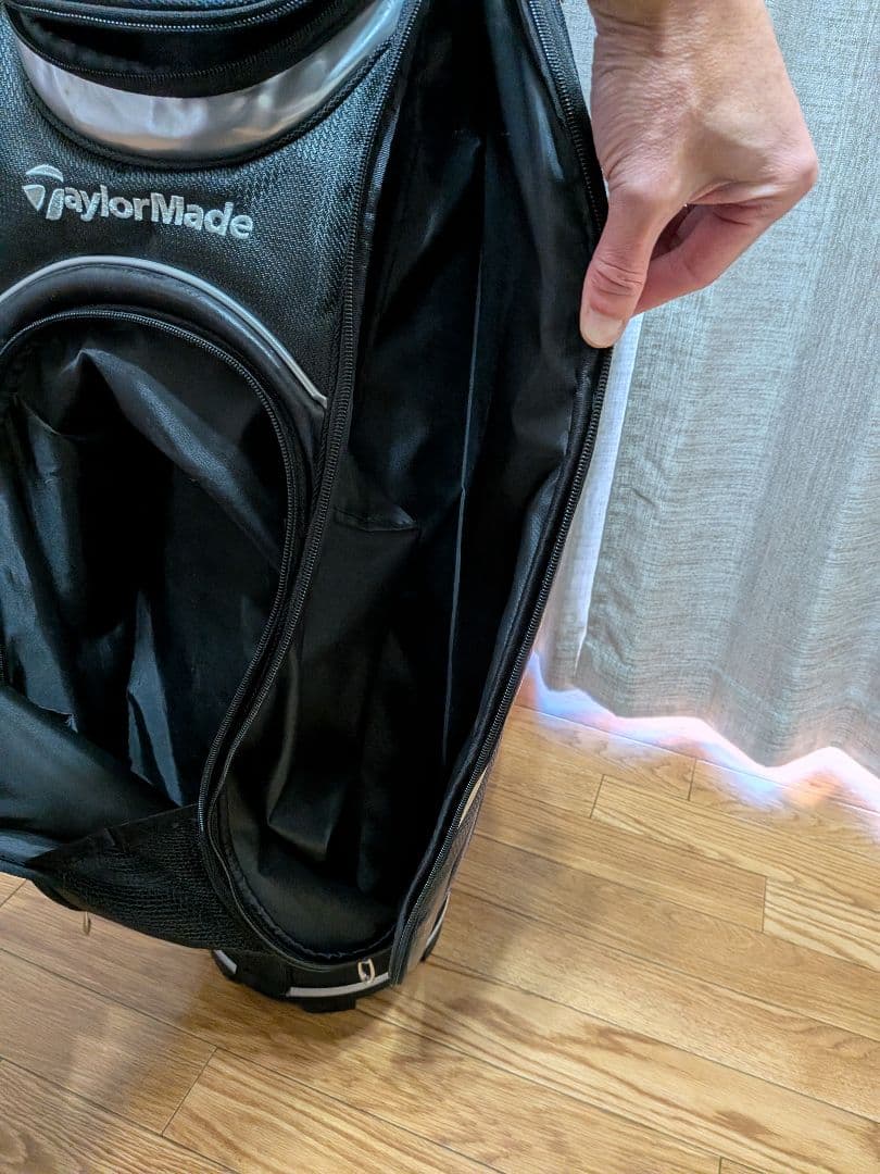 TaylorMade キャディバッグ 黒/シルバー