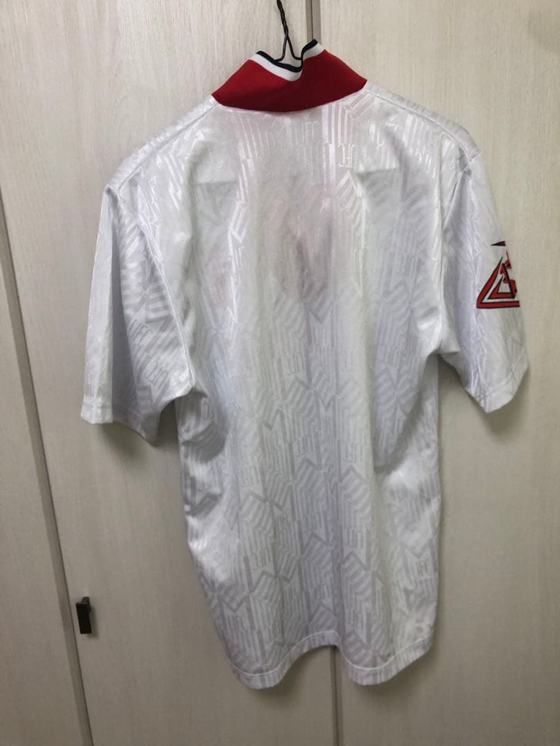 ユニフォーム　マンチェスターユナイテッド超レア紐襟サイズＸＬ