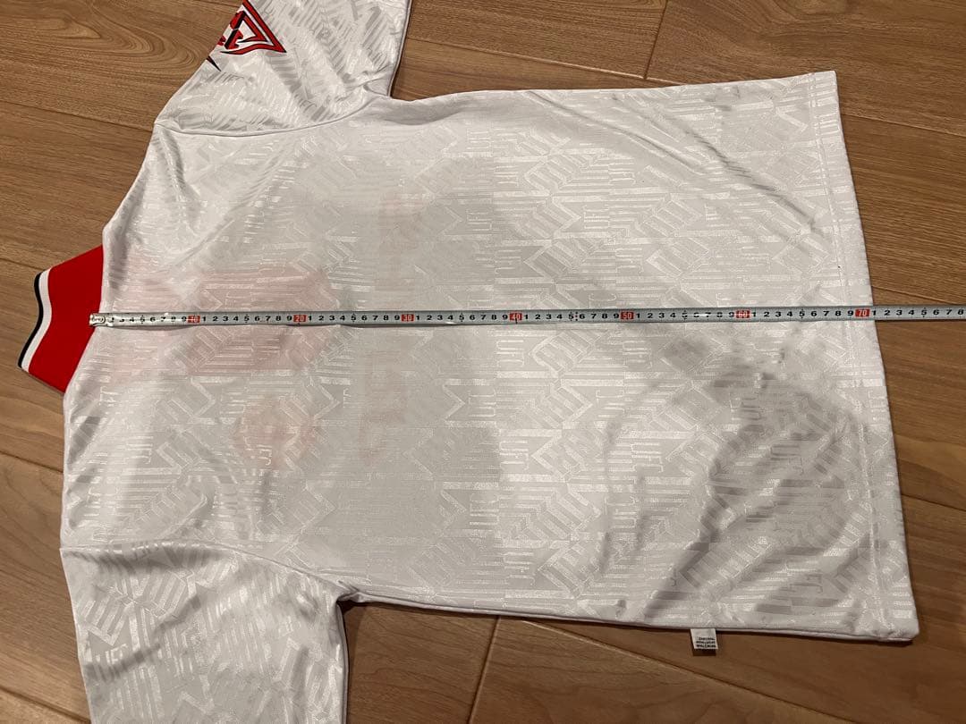 ユニフォーム　マンチェスターユナイテッド超レア紐襟サイズＸＬ