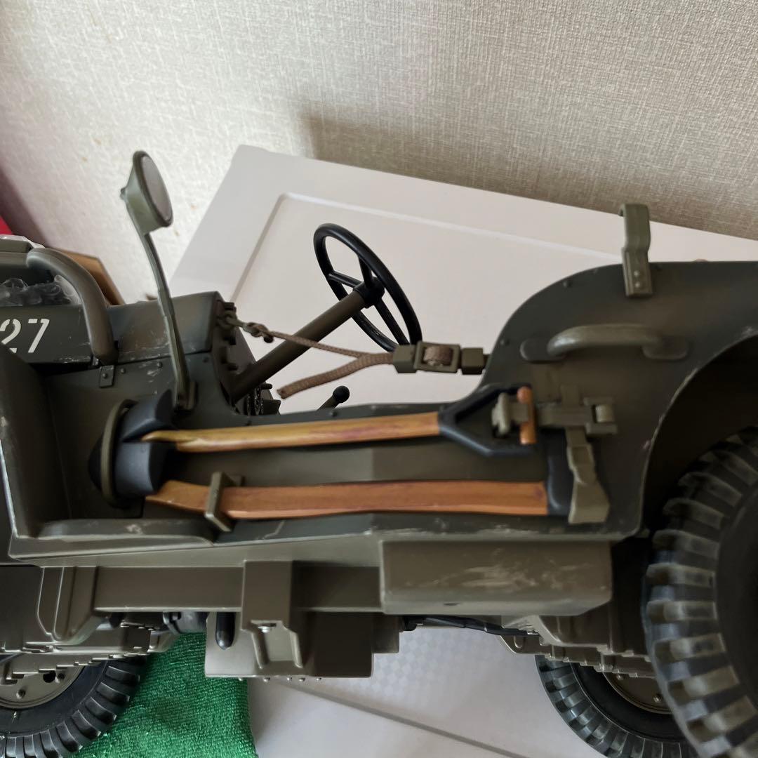 ウイルスジープ　1／6サイズ
