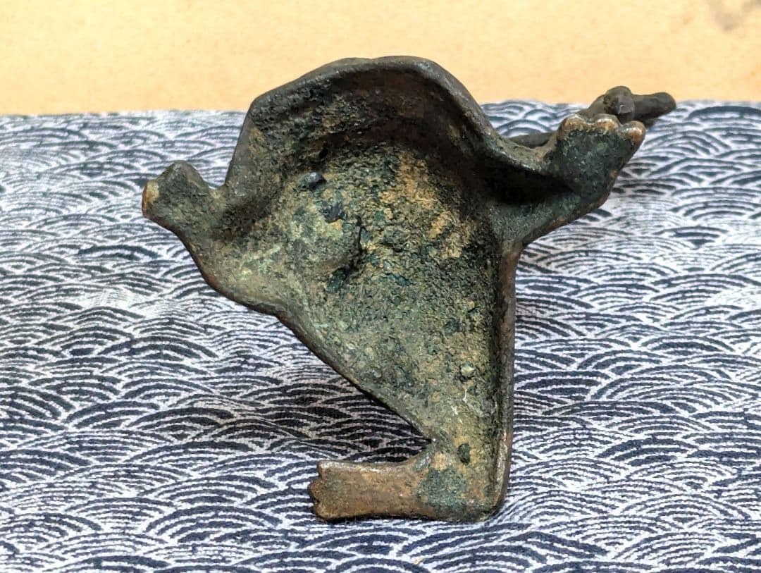 雷神三本脚蛙　唐物　縁起物　置物　　　　　骨董品　アンティーク　レトロ