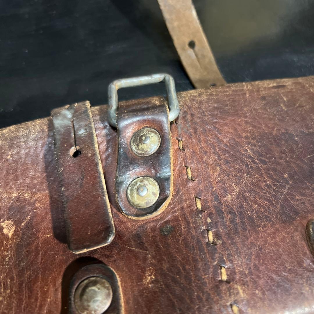 スウェーデン軍　5連　レザー　バンダリア　カオスポーチ